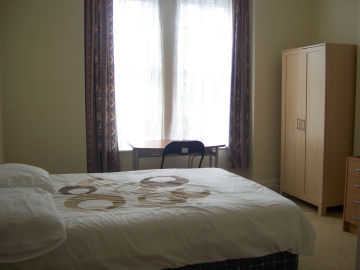 Bedroom 1, Flat B Alma Road, Bournemouth